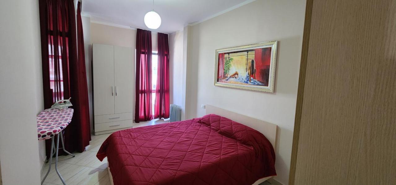 Pleasing Place With Free Parking On Site In Tirana Komuna E Parisit Exteriör bild