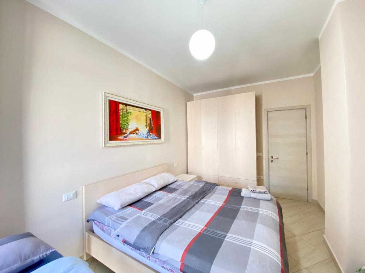 Pleasing Place With Free Parking On Site In Tirana Komuna E Parisit Exteriör bild