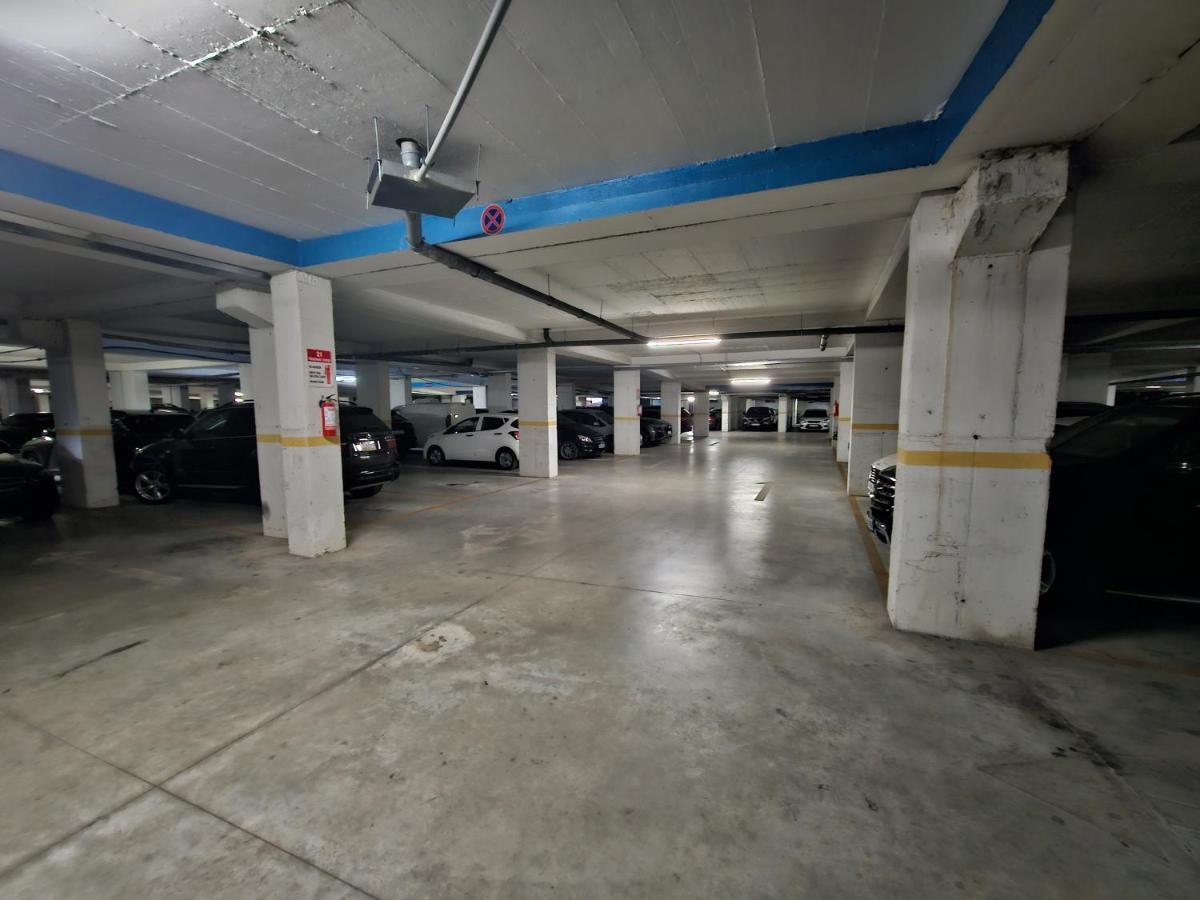 Pleasing Place With Free Parking On Site In Tirana Komuna E Parisit Exteriör bild